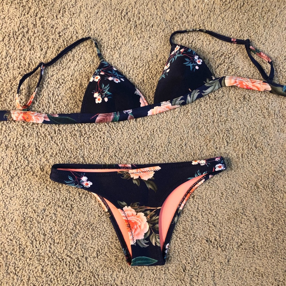 Triangl Bikini